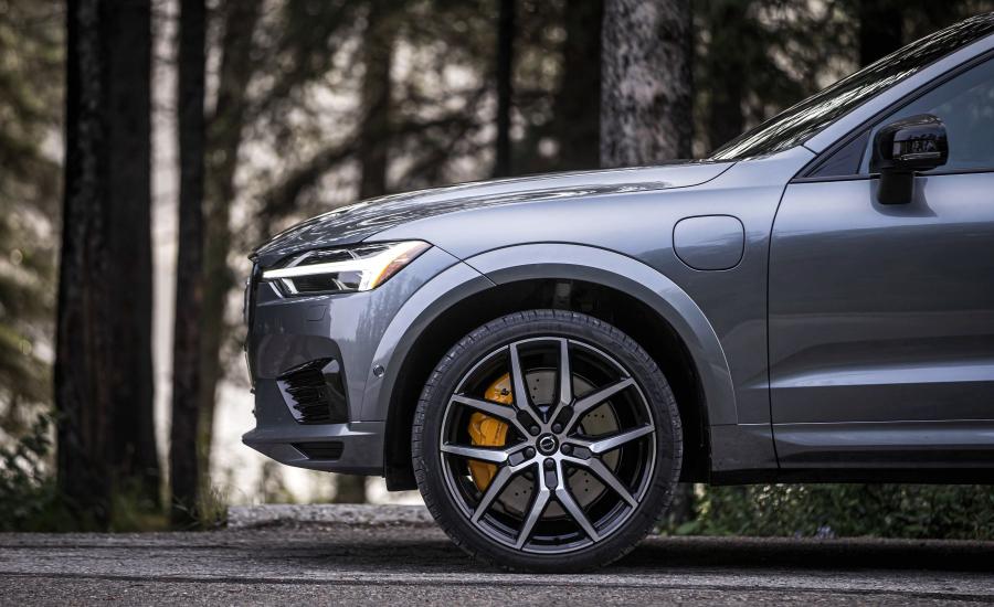 Детали экстерьера Volvo XC60 T8 Polestar Engineered 2019 года  (NA) (фото 4 из 40)